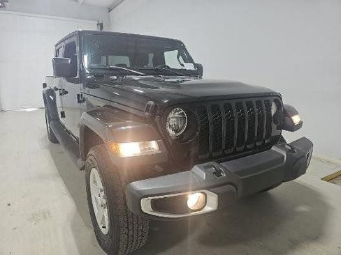 Used 2022 Jeep Gladiator Sport AWD/4WD image 1