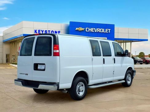 Used 2024 Chevrolet Express 2500 w/ Driver Convenience Package RWD image 7