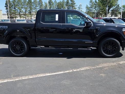 New 2025 Ford F150 Lariat w/ Equipment Group 502A High image 9