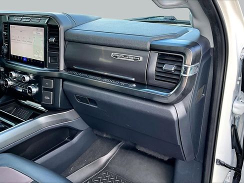Used 2023 Ford F250 Lariat w/ Lariat Ultimate Package AWD/4WD image 19