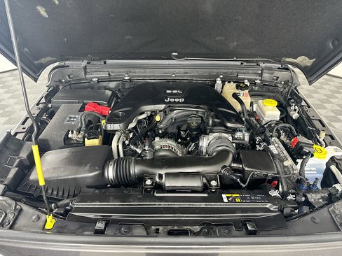 Used 2018 Jeep Wrangler Unlimited Sport S image 31