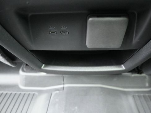 New 2026 Chevrolet Traverse LT w/ Driver Confidence Package FWD image 24