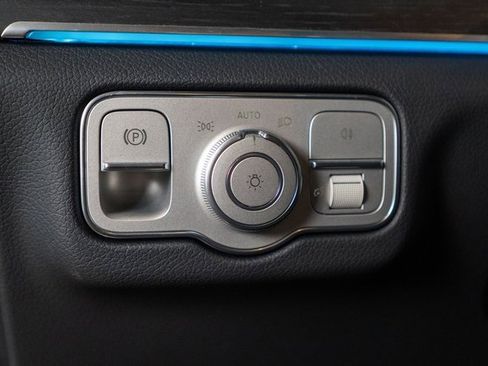 New 2026 Mercedes-Benz GLE 450 4MATIC image 16