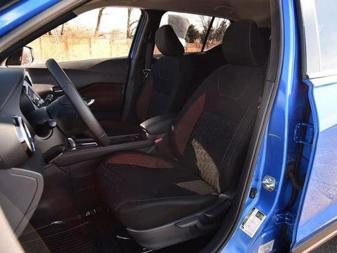 Certified 2024 Nissan Kicks SR image 18