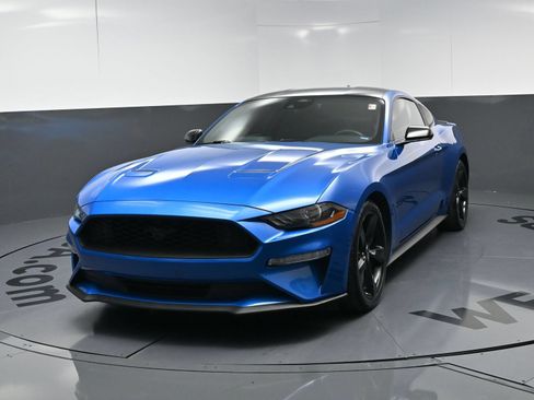 Used 2021 Ford Mustang Coupe w/ Equipment Group 101A RWD image 11