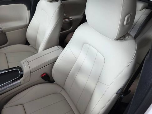 New 2026 Mercedes-Benz GLA 250 4MATIC image 8