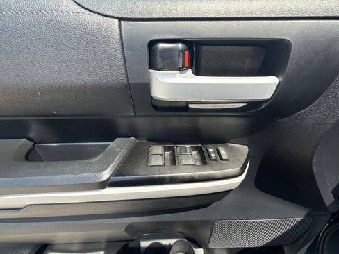 Used 2019 Toyota Tundra SR5 AWD/4WD image 14
