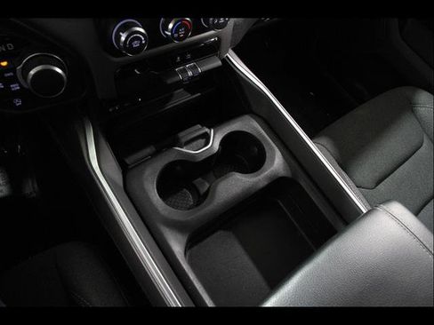 Used 2019 RAM 1500 Big Horn AWD/4WD image 17