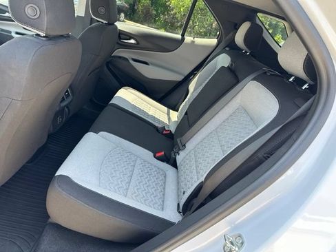 Used 2024 Chevrolet Equinox LT FWD image 13