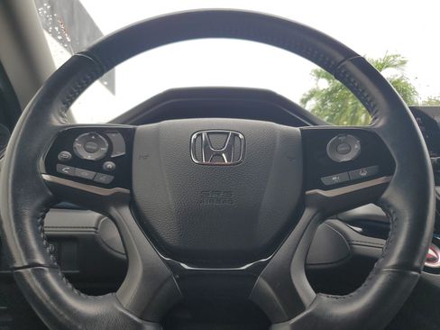 Used 2024 Honda Odyssey Touring image 10
