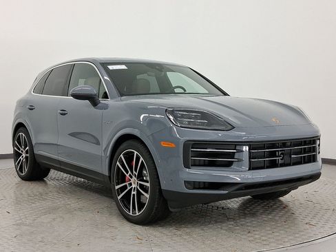 Used 2026 Porsche Cayenne S AWD/4WD image 9