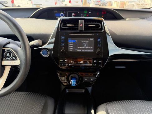 Used 2018 Toyota Prius Two w/ Prius Two Safety Plus Package image 25