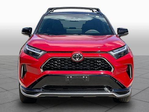 Used 2025 Toyota RAV4 XSE AWD/4WD image 4
