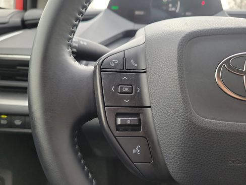 Used 2024 Toyota Prius LE image 20