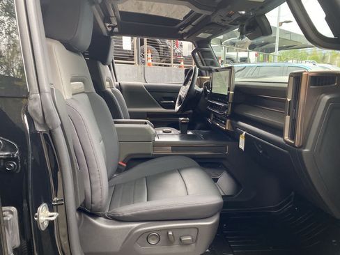 Used 2025 GMC Hummer EV 3X w/ Battery Pack, 24 Module Pack AWD/4WD image 18