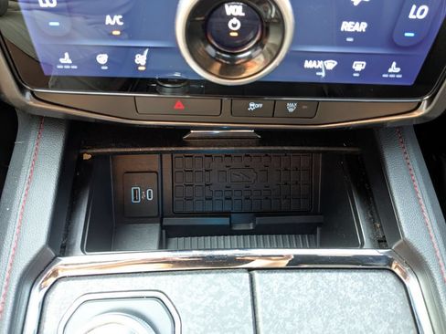 Used 2023 Ford Expedition Max Limited AWD/4WD image 14