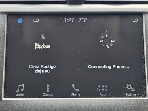 Used 2017 Ford Fusion SE FWD image 23