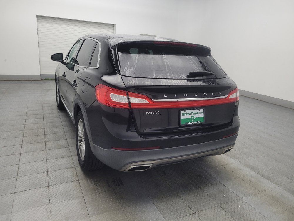 Used 2016 Lincoln MKX Select w/ Select Plus Package FWD image 5