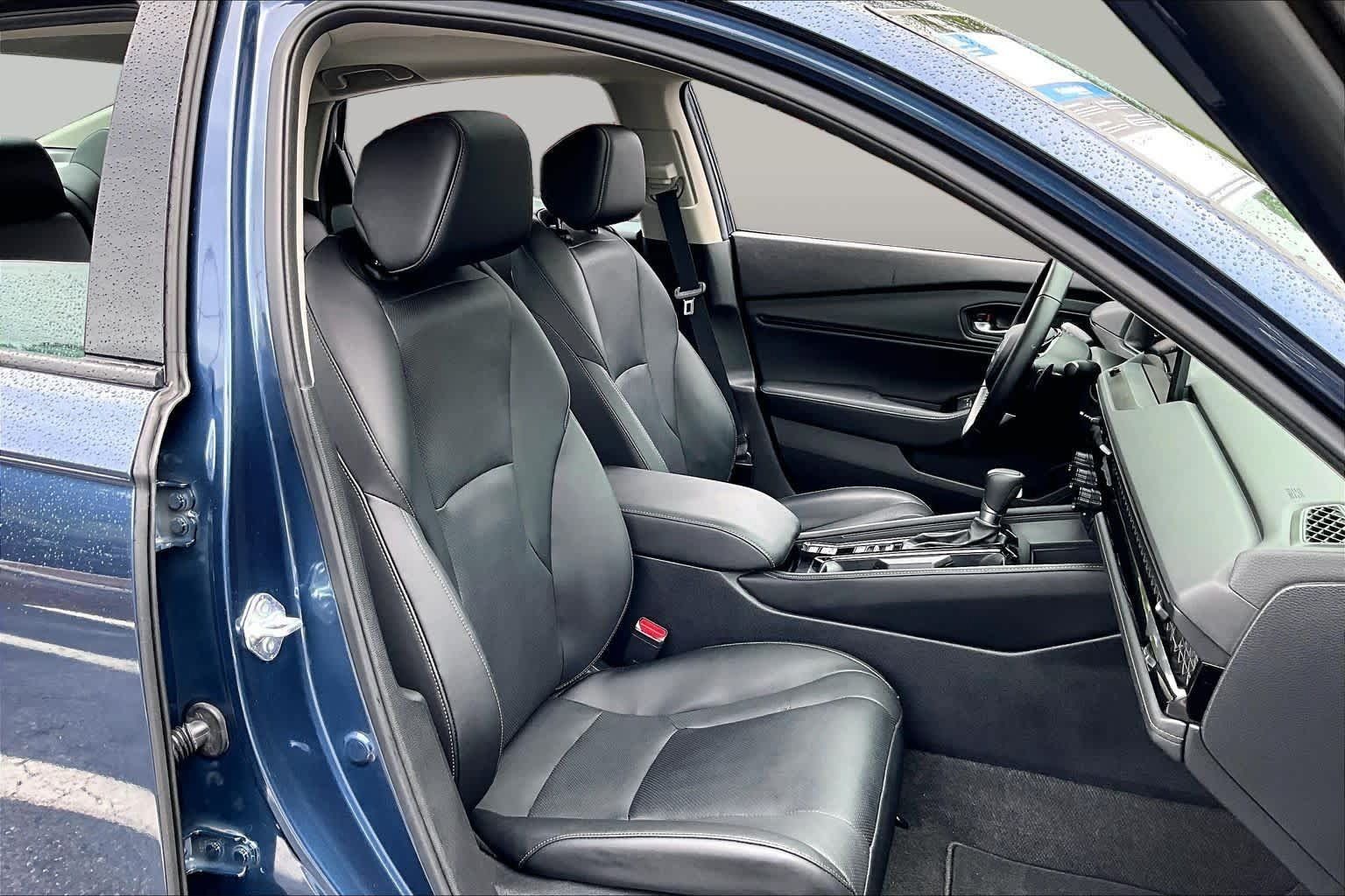 Used 2023 Honda Accord Touring image 9