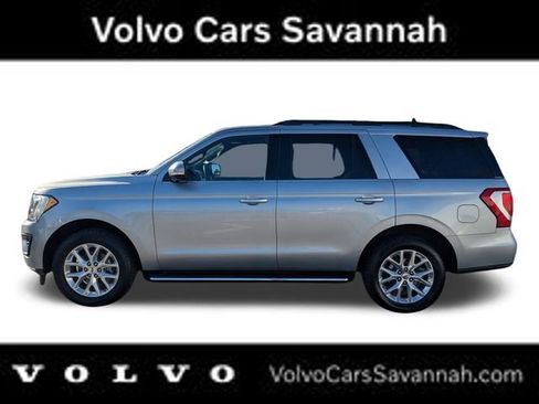 Used 2020 Ford Expedition XLT w/ Equipment Group 202A image 9