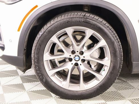 Used 2021 BMW X5 sDrive40i w/ Executive Package image 19