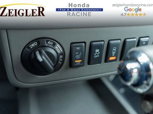 Used 2019 Nissan Frontier SL image 27