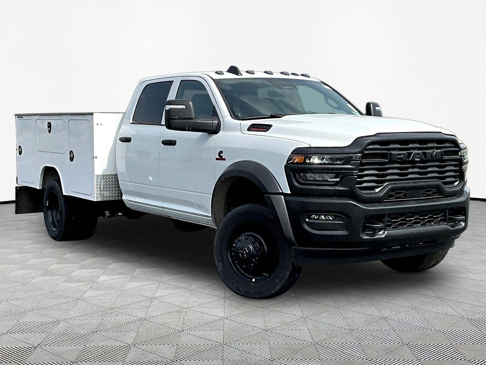 New 2026 RAM 4500 Tradesman AWD/4WD image 2