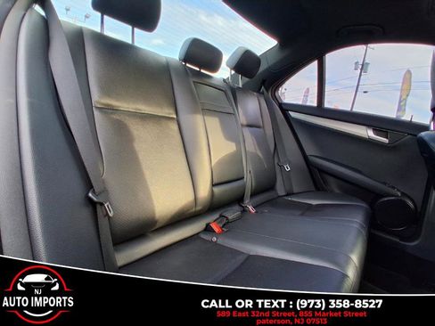 Used 2013 Mercedes-Benz C 300 Sport image 19