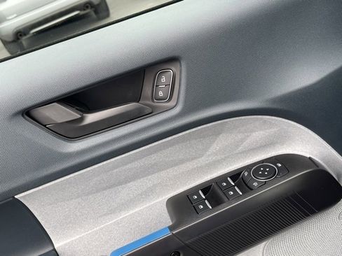 New 2025 Ford Maverick XLT w/ XLT Luxury Package image 23