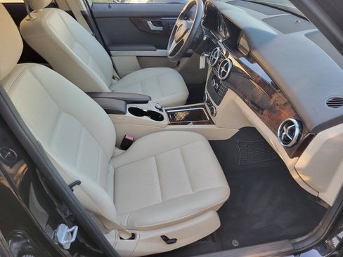 Used 2015 Mercedes-Benz GLK 250 BlueTEC 4MATIC image 16