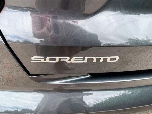 Used 2023 Kia Sorento SX AWD/4WD image 31