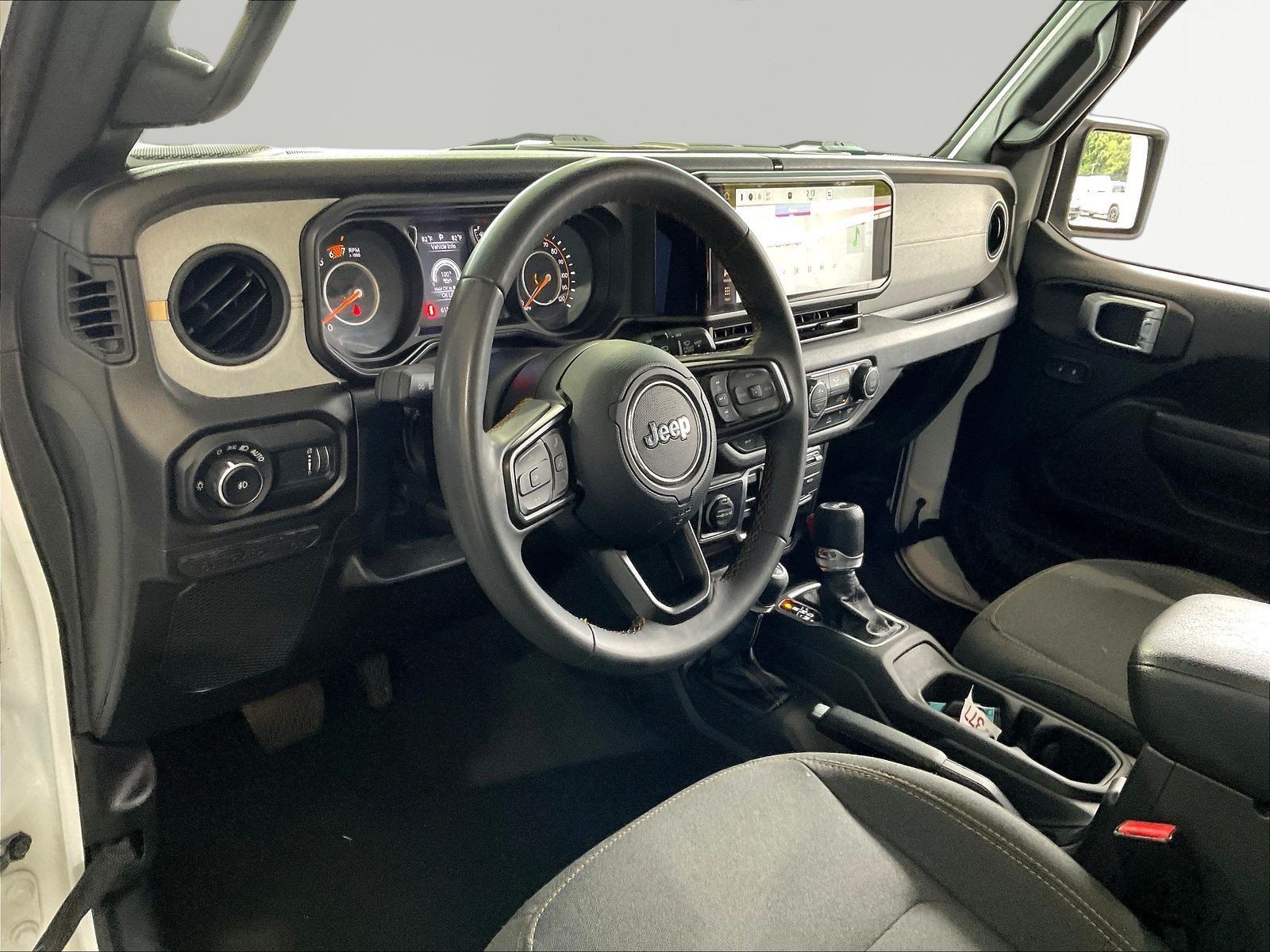 Used 2024 Jeep Wrangler Unlimited Sport AWD/4WD image 17