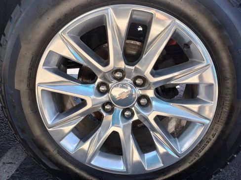 Used 2022 Chevrolet Silverado 1500 LTZ w/ Z71 Off-Road Package image 11