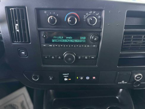 Used 2023 Chevrolet Express 3500 w/ Power Convenience Package RWD image 15