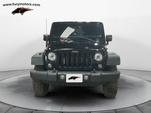 Used 2017 Jeep Wrangler Unlimited Rubicon w/ Cold Weather Group image 8