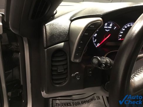 Used 2005 Chevrolet Corvette Convertible w/ Preferred Equipment Group image 29