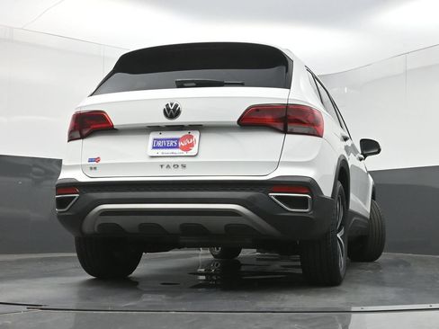Used 2022 Volkswagen Taos SE FWD image 28