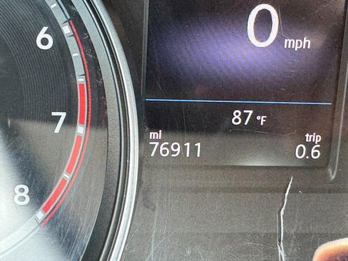 Used 2018 Volkswagen Atlas SE AWD/4WD image 19