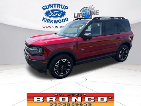 Used 2025 Ford Bronco Sport Outer Banks w/ Outer Banks Tech Package+ AWD/4WD image 1