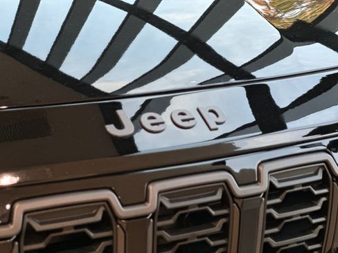 New 2026 Jeep Cherokee Laredo image 24