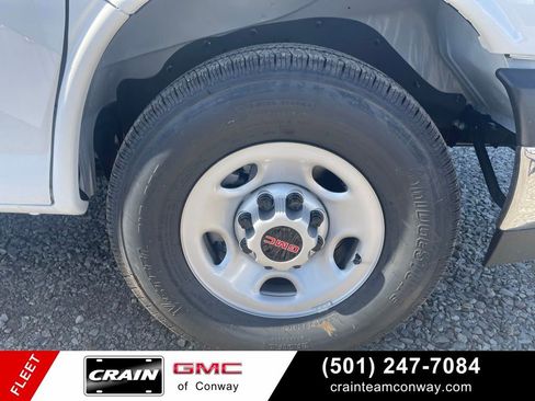 New 2025 GMC Savana 2500 w/ Driver Convenience Package image 31