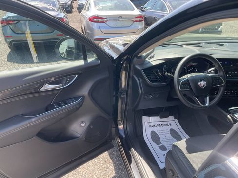 Used 2023 Buick Envision Preferred FWD image 10