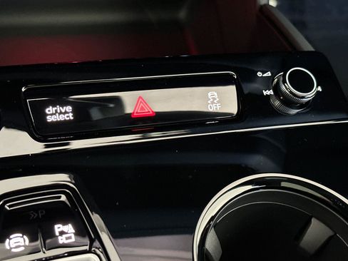 New 2027 Audi Q6 e-tron Premium Plus AWD/4WD image 20