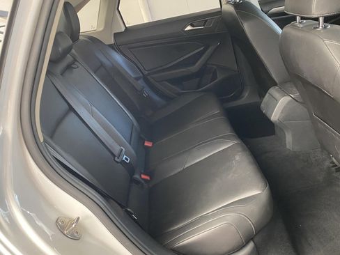 Used 2019 Volkswagen Jetta SE image 12