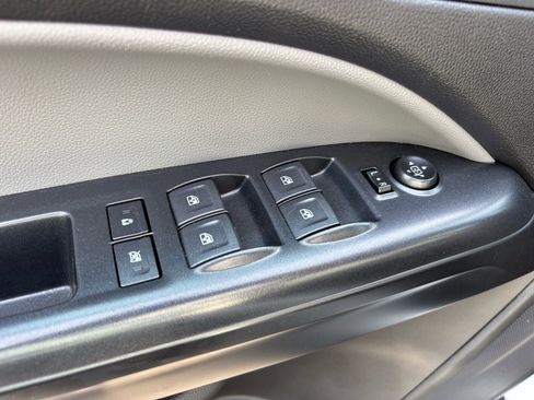 Used 2020 Chevrolet Colorado W/T w/ WT Convenience Package image 8