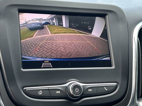 Used 2020 Chevrolet Equinox LT image 23