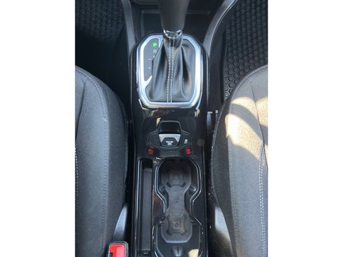 Used 2021 Jeep Renegade Latitude AWD/4WD image 22