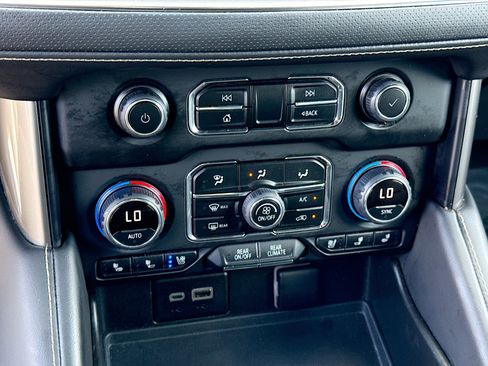 Used 2023 Chevrolet Tahoe Premier image 35