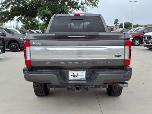 Used 2019 Ford F250 Platinum w/ Platinum Ultimate Package AWD/4WD image 7