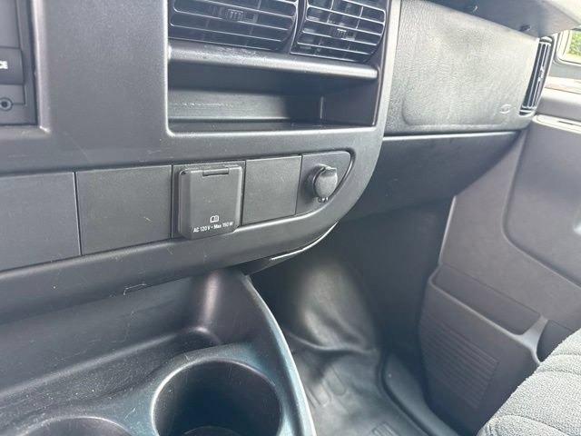 Used 2025 Chevrolet Express 2500 w/ Driver Convenience Package RWD image 13